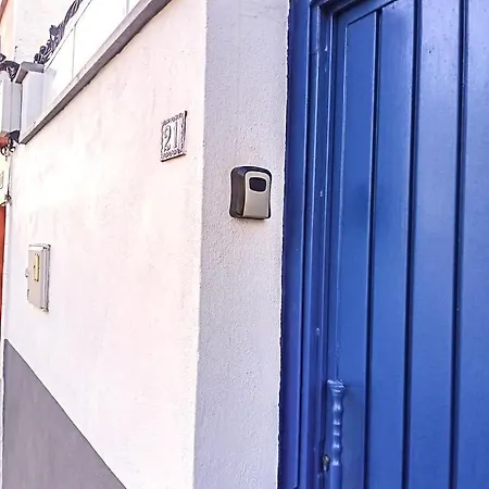 Caleta De Interian Loft Sasy アパート